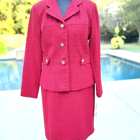 NWT! BEAUTIFUL PERCEPTIONS RED TWEED SUIT-SKIRT SET WITH GOLD BUTTONS - Picture 1 of 4